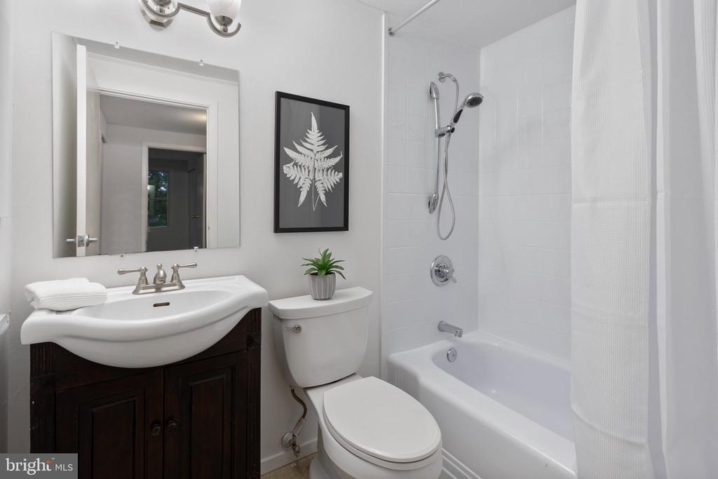 487 Margaret Ln