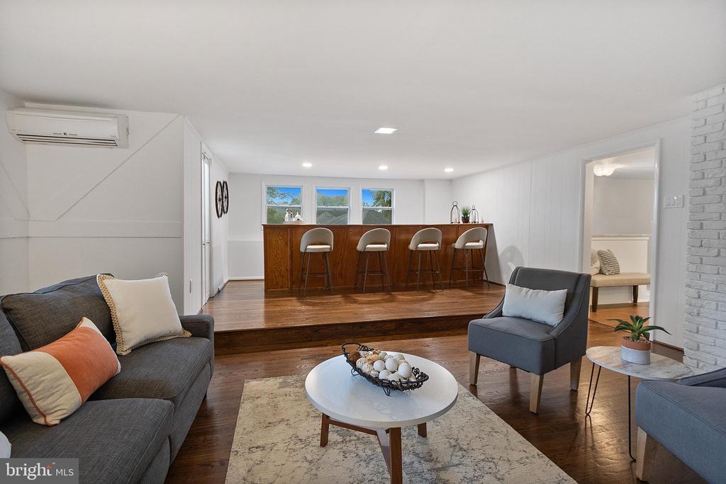 487 Margaret Ln