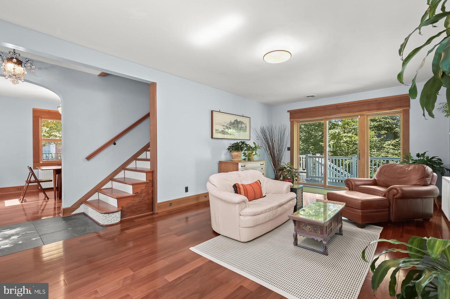 523 Ashford Rd
