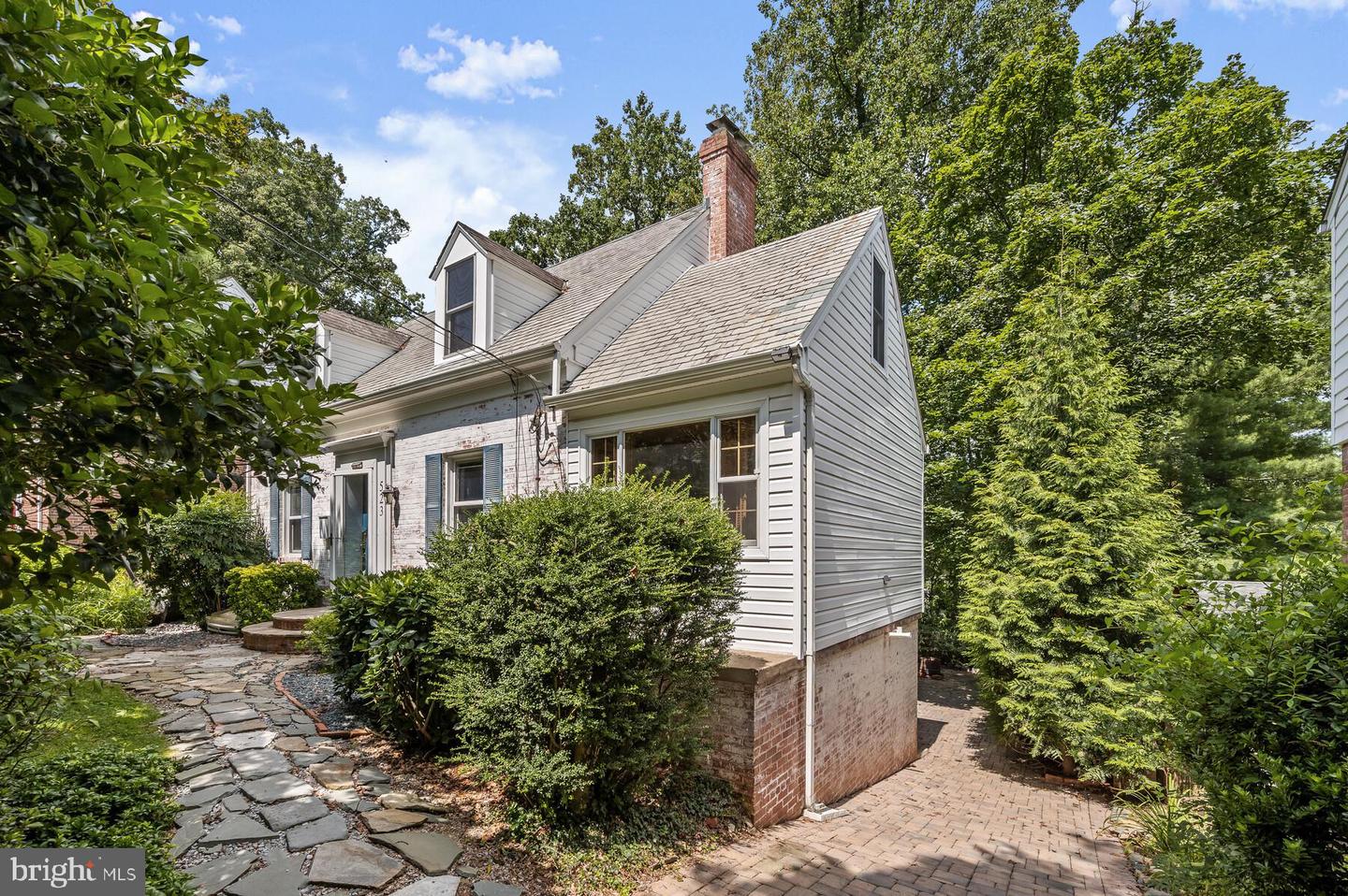 523 Ashford Rd