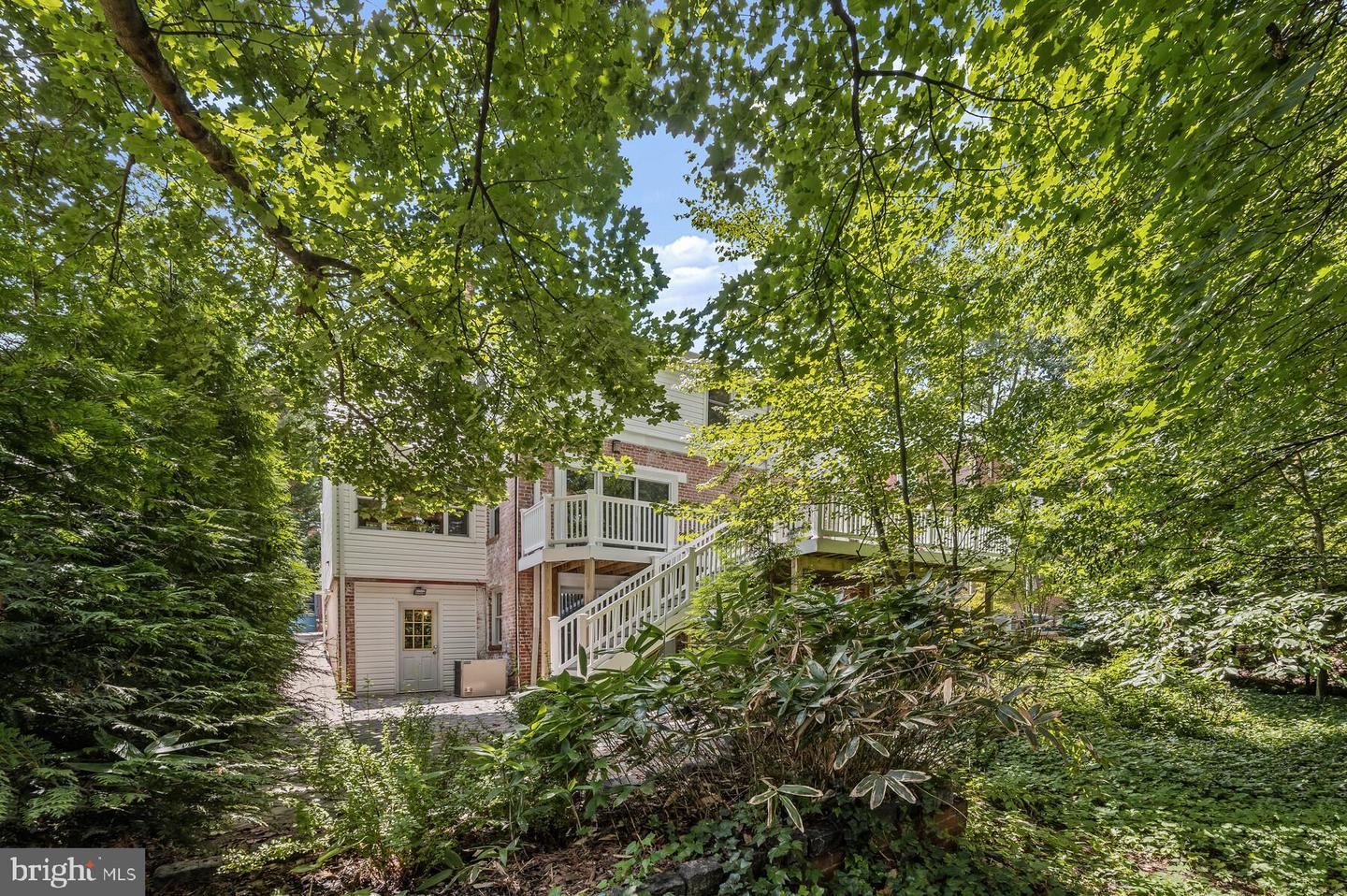 523 Ashford Rd