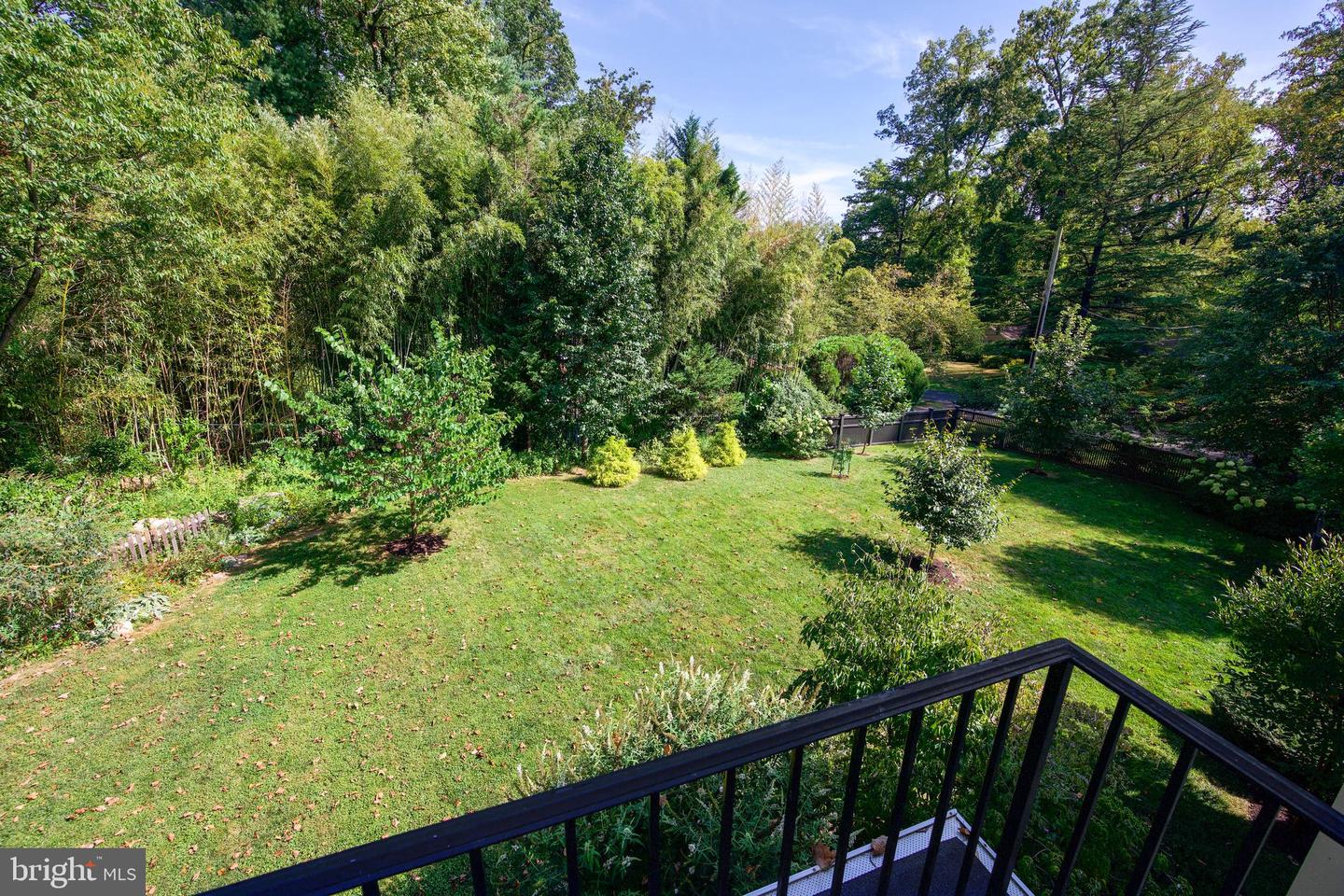 7021 Oak Forest Ln
