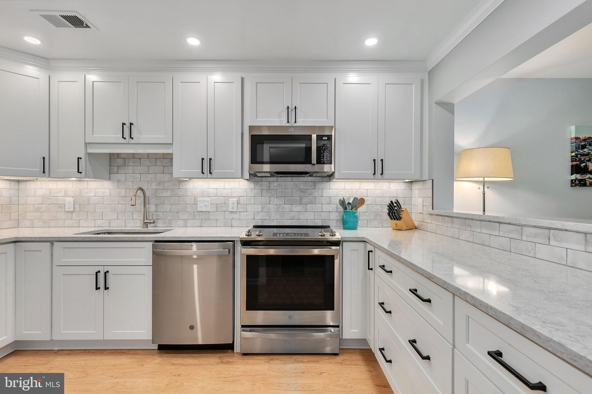 10715 Kings Riding WAY Unit: 102