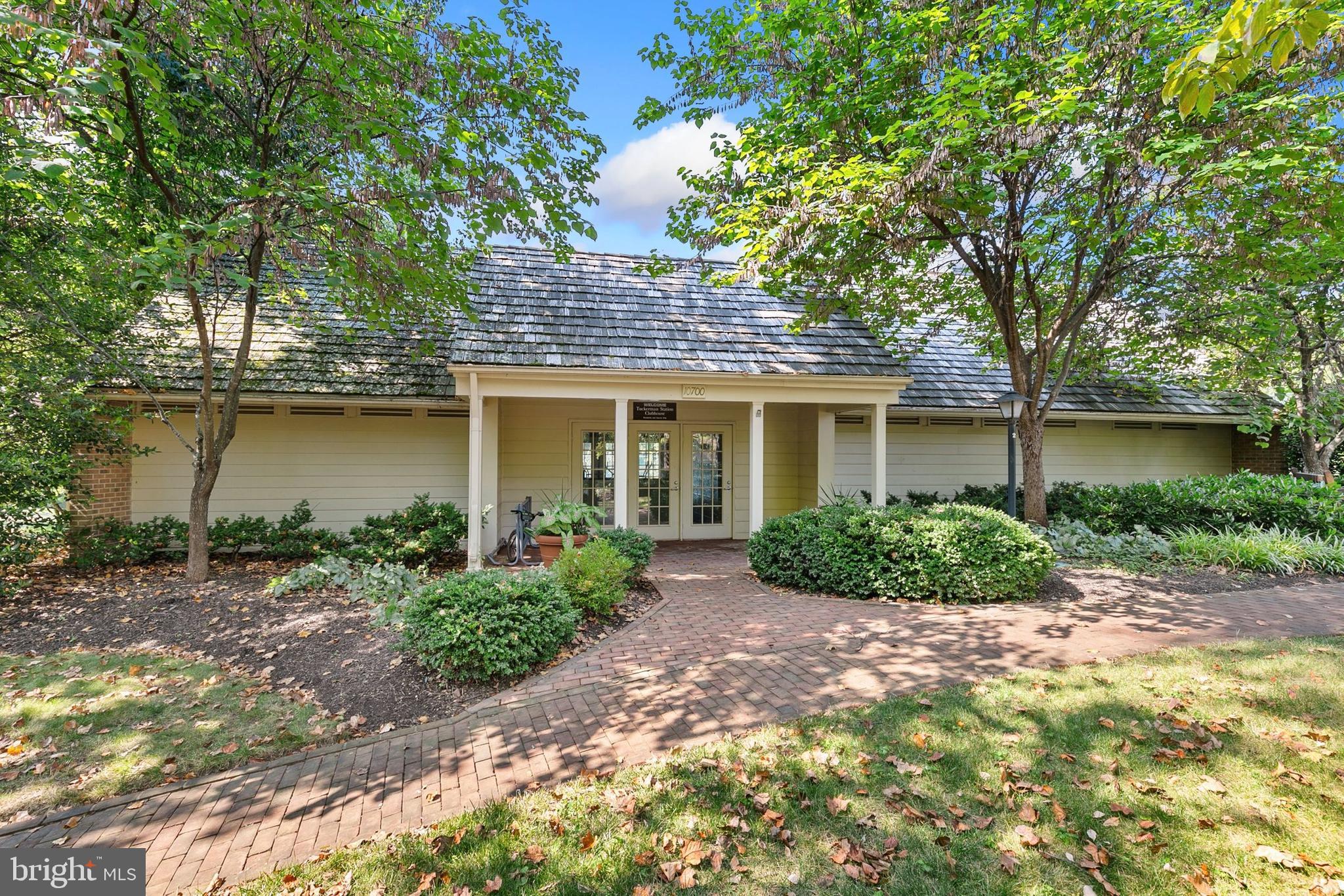 10715 Kings Riding WAY Unit: 102