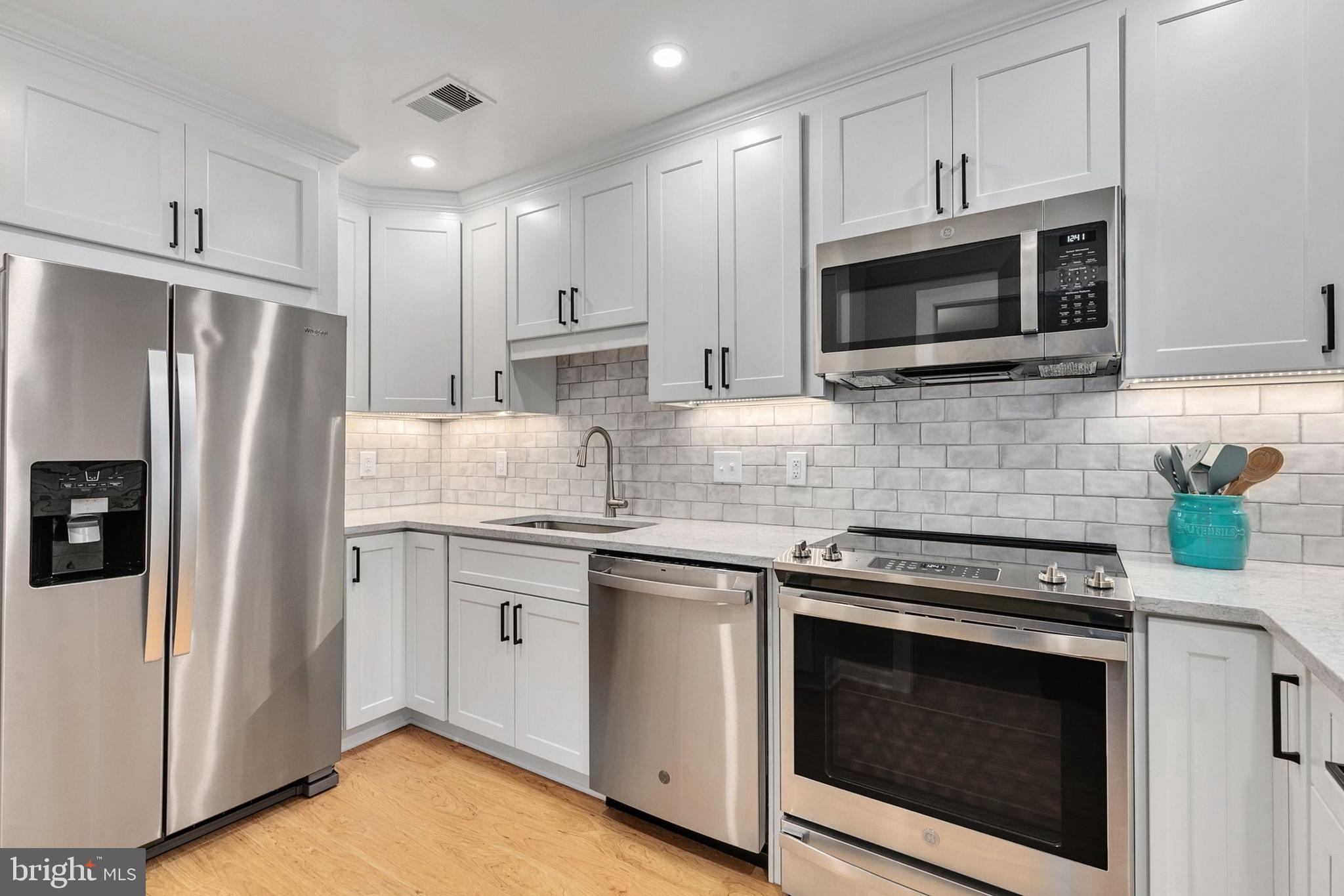 10715 Kings Riding WAY Unit: 102