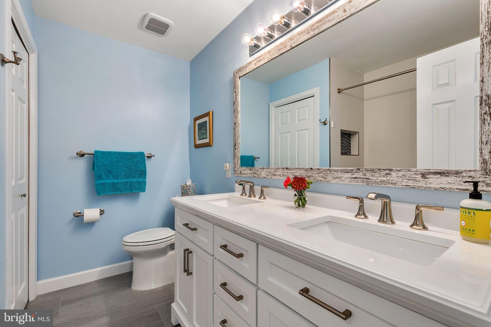 10715 Kings Riding WAY Unit: 102