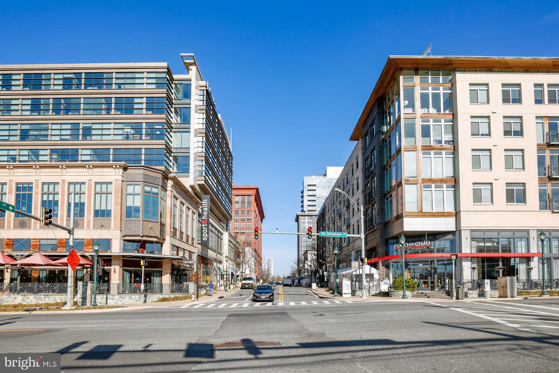 10715 Kings Riding WAY Unit: 102