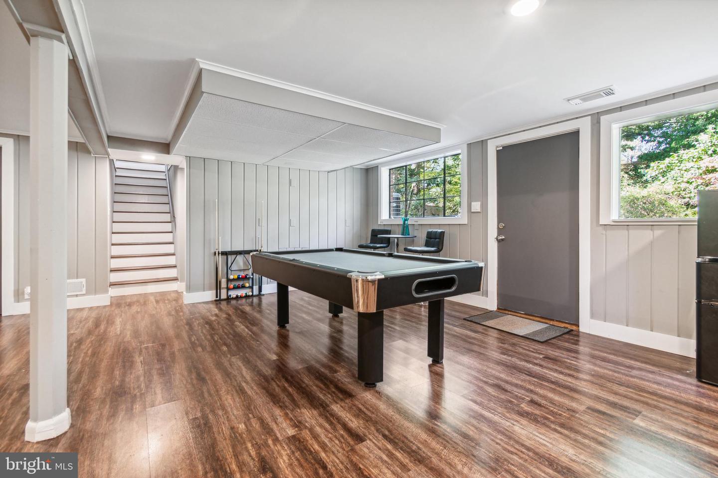 1128 Cresthaven Dr