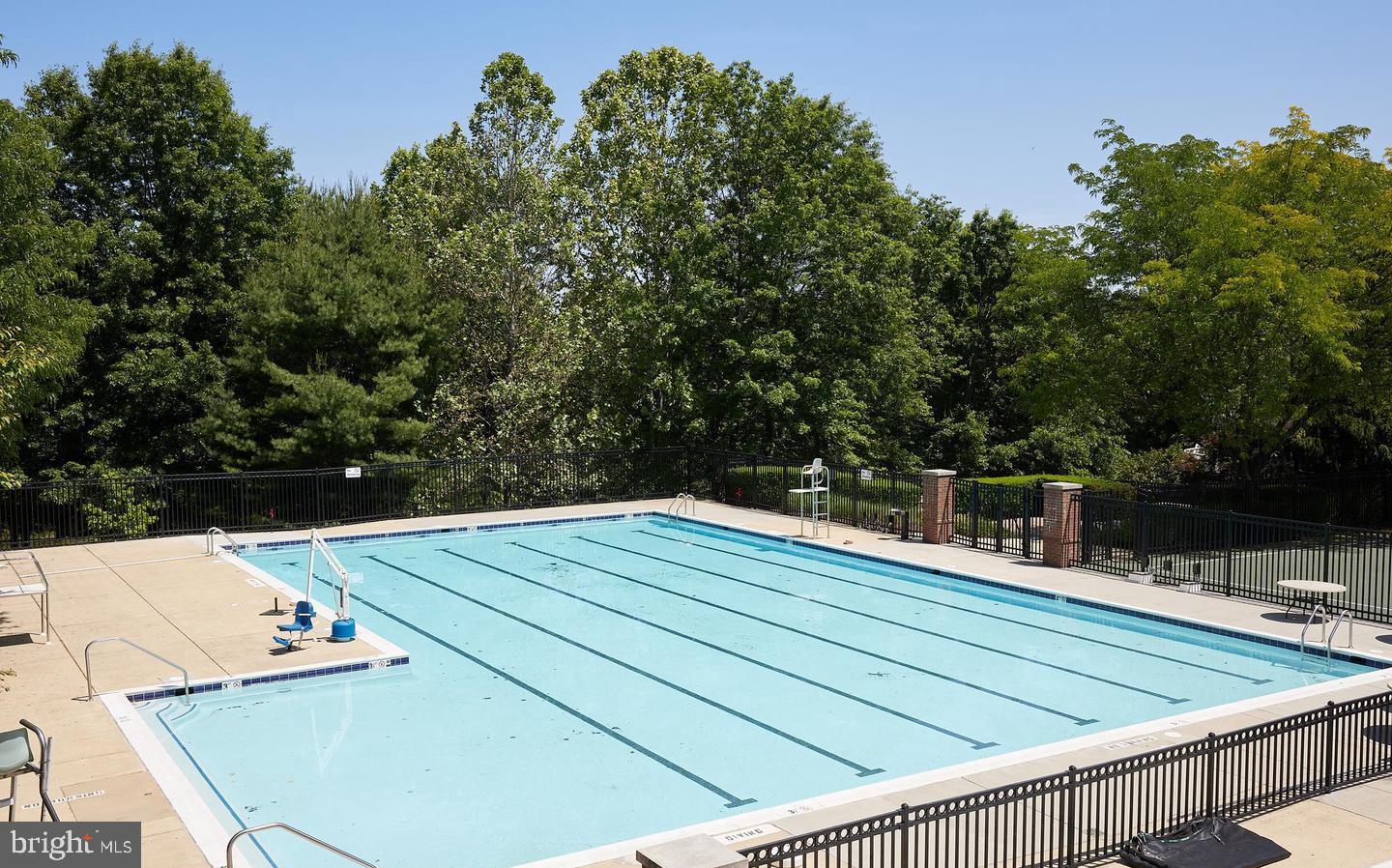 410 Orchard Ridge Dr #410