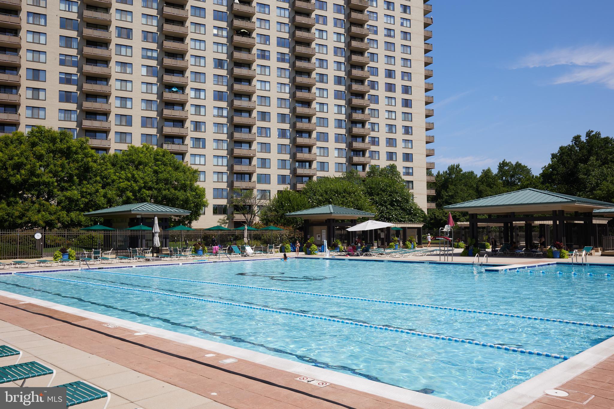 5225 Pooks Hill Rd #618s