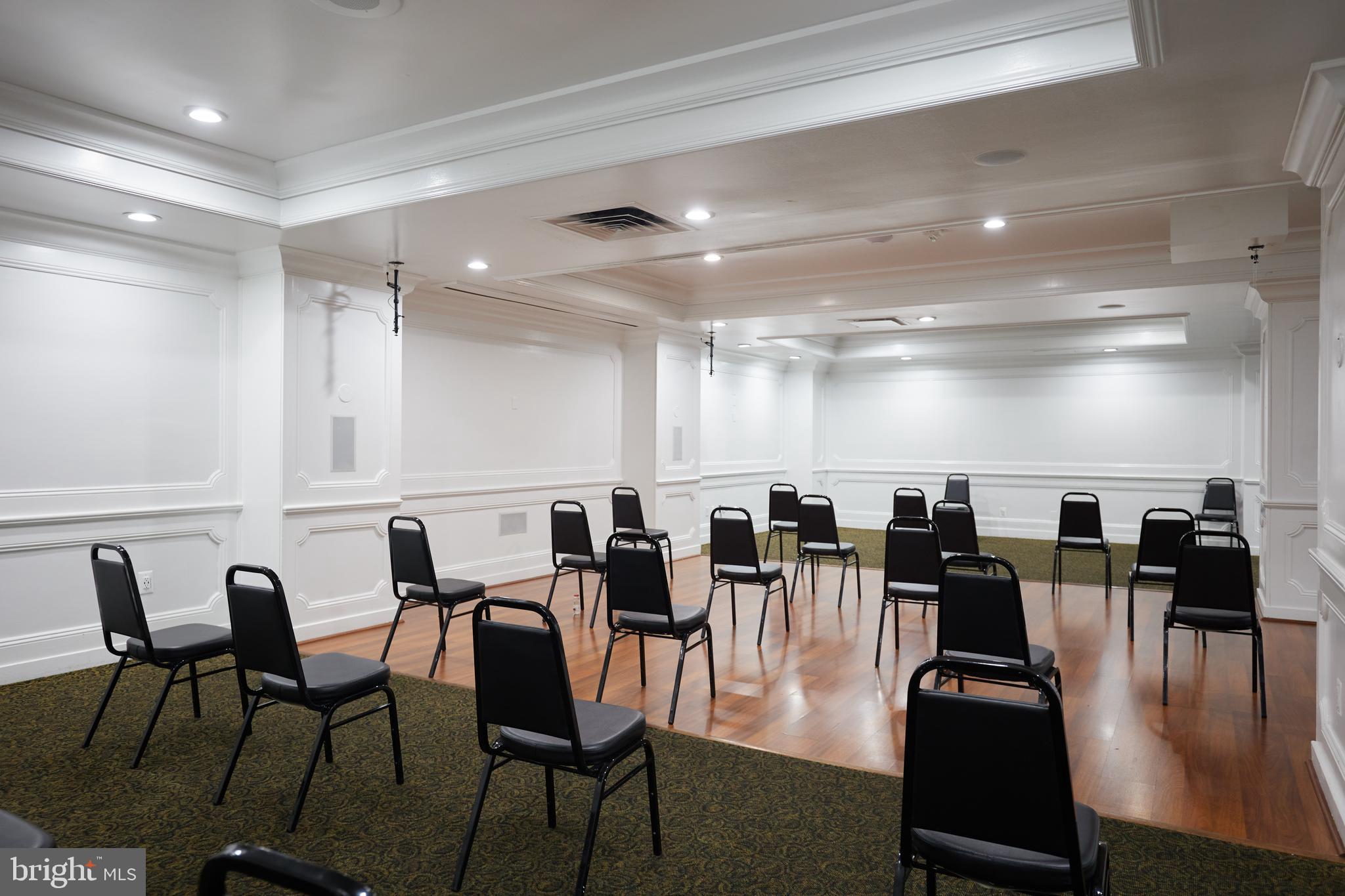 5225 Pooks Hill Rd #618s