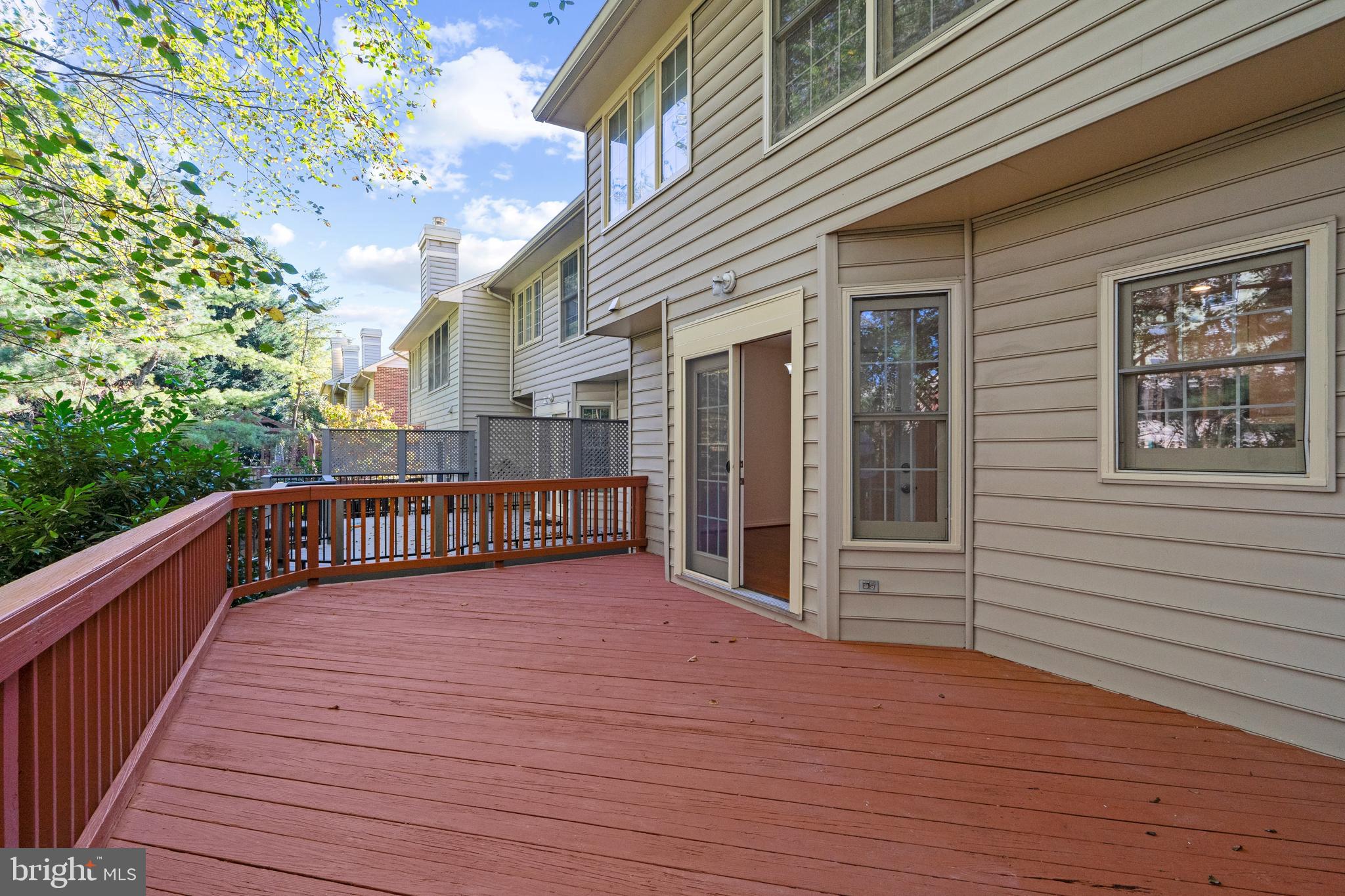 11435 Hollowstone Dr