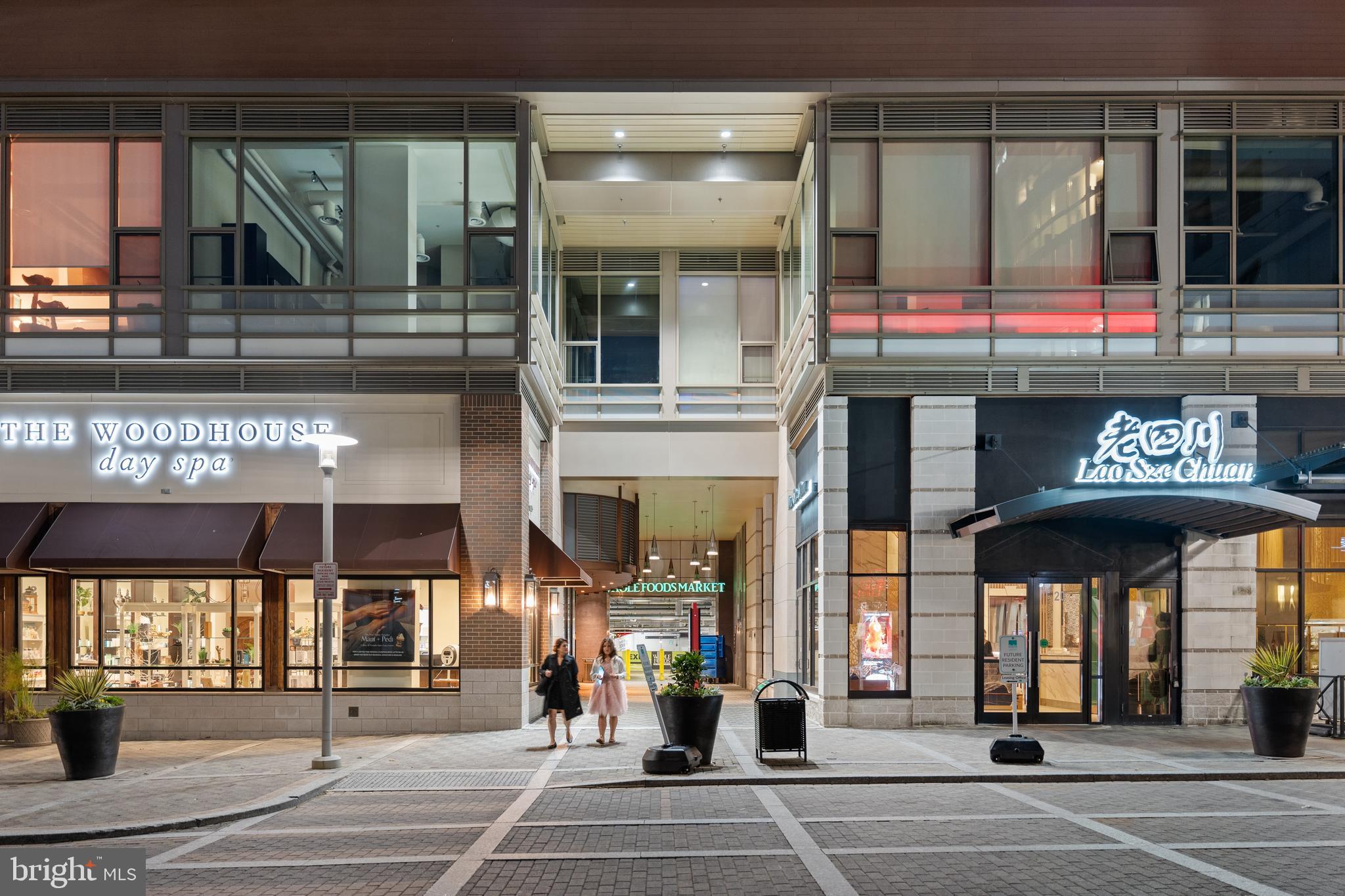 11435 Hollowstone Dr