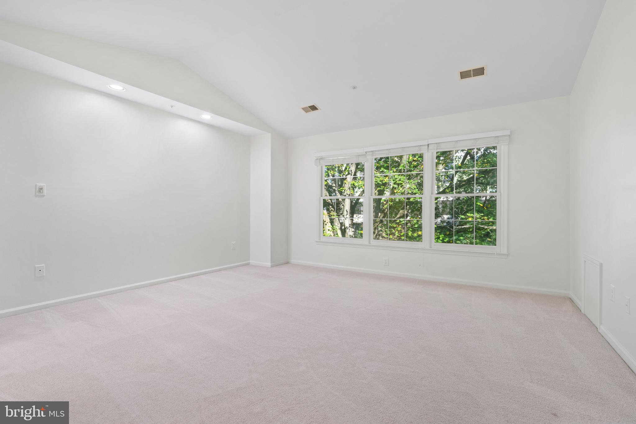 11435 Hollowstone Dr