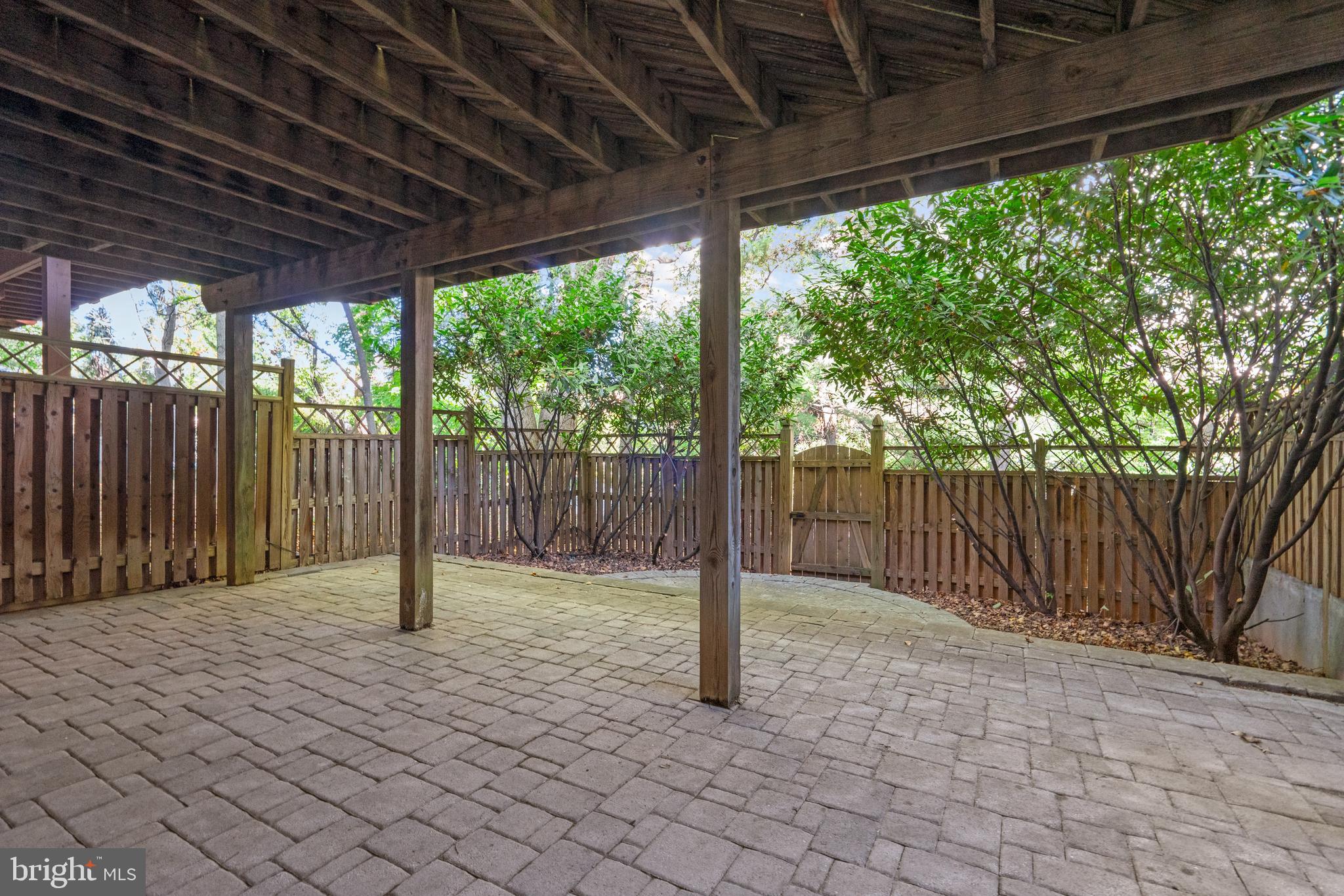 11435 Hollowstone Dr