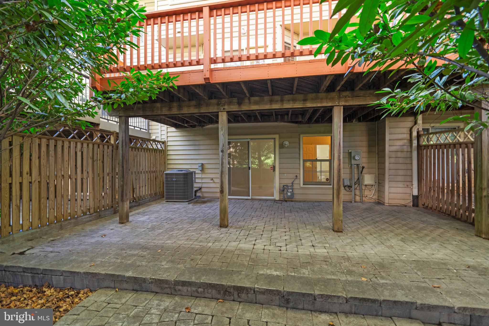 11435 Hollowstone Dr