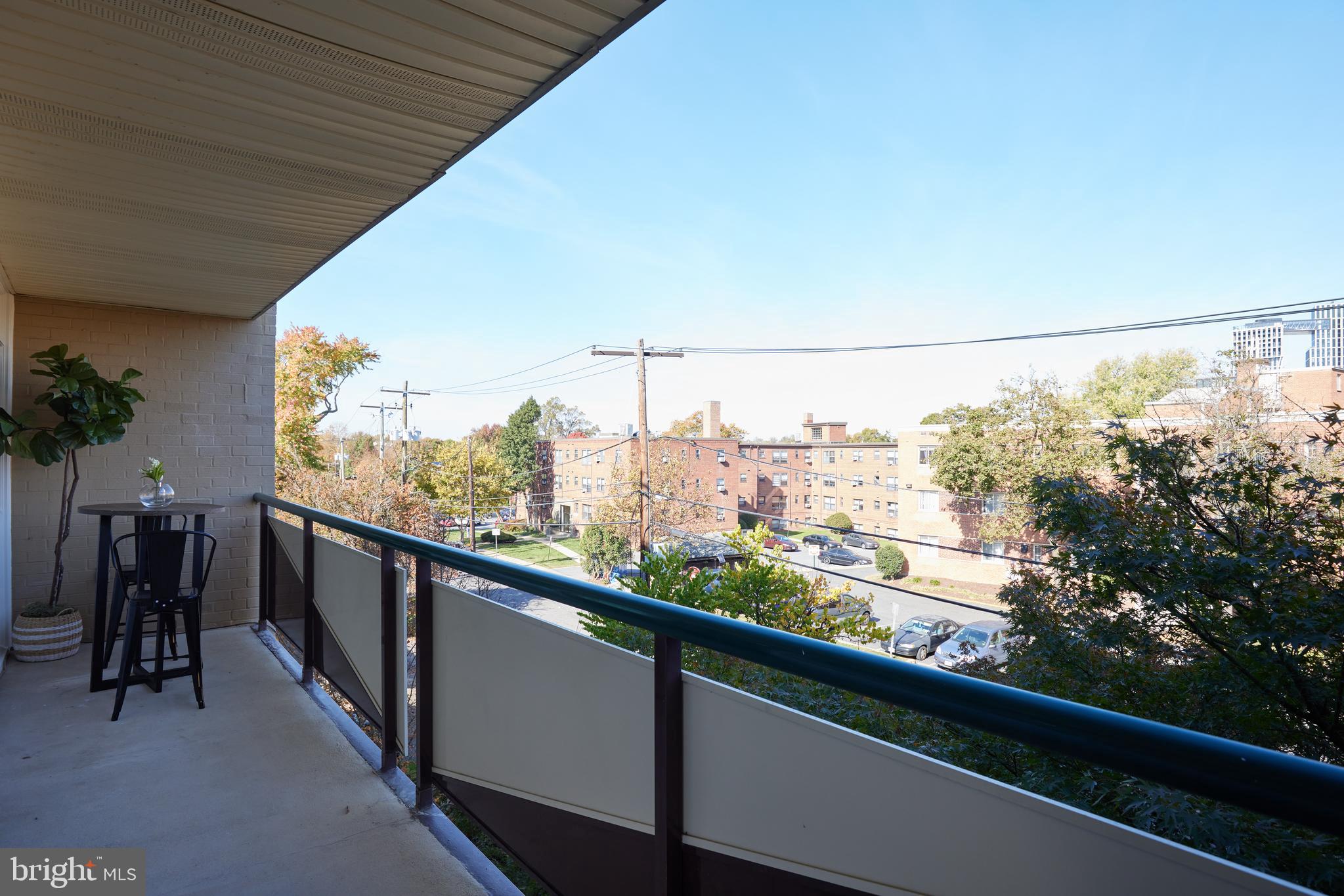 4720 Chevy Chase Dr #306