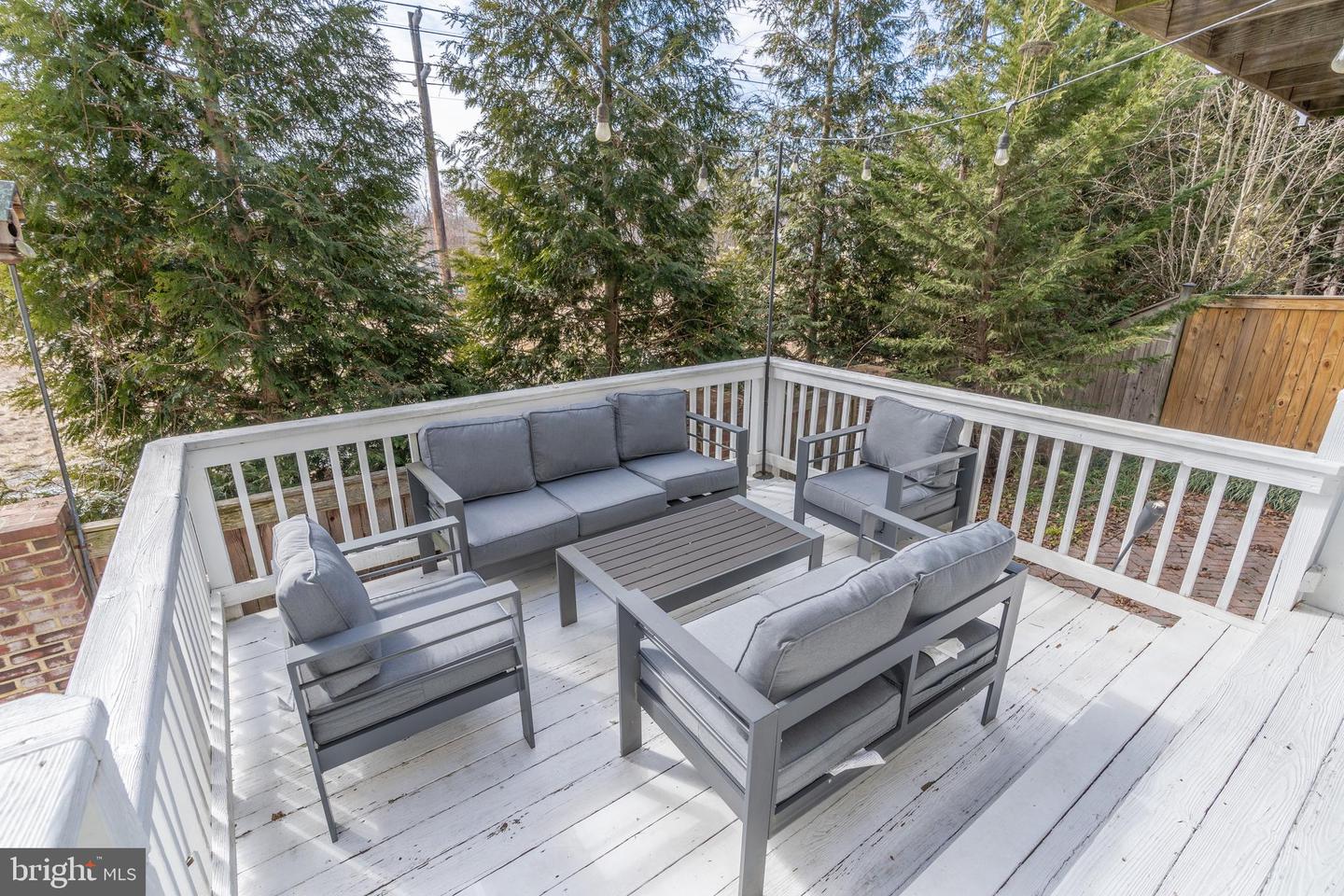 7922 Turncrest