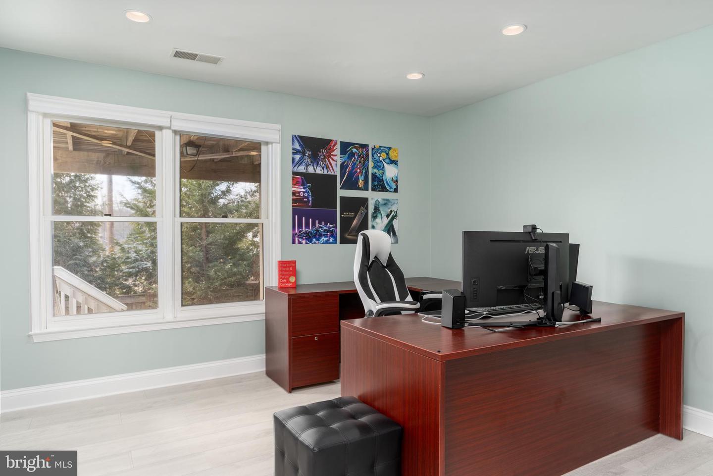 7922 Turncrest