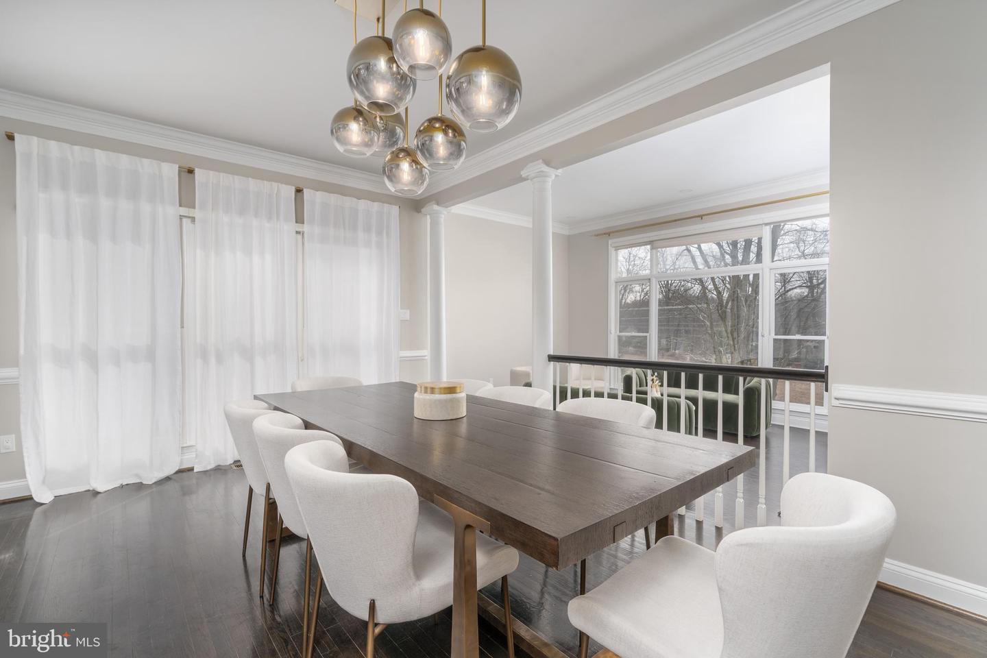 7922 Turncrest