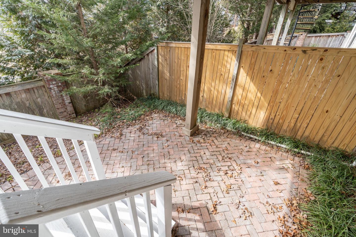 7922 Turncrest