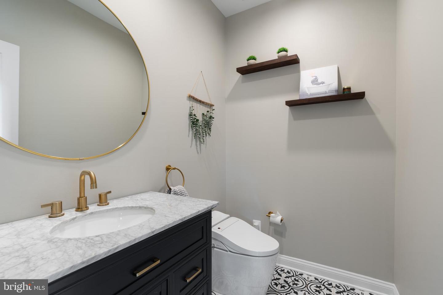 7922 Turncrest