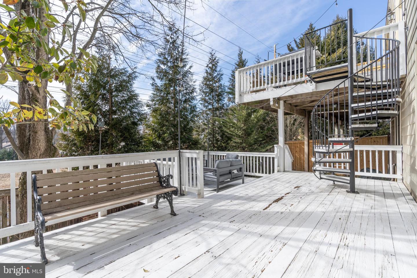 7922 Turncrest
