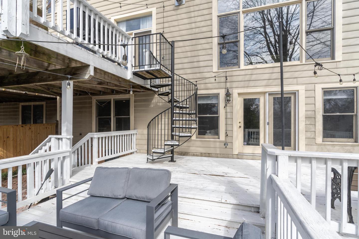 7922 Turncrest