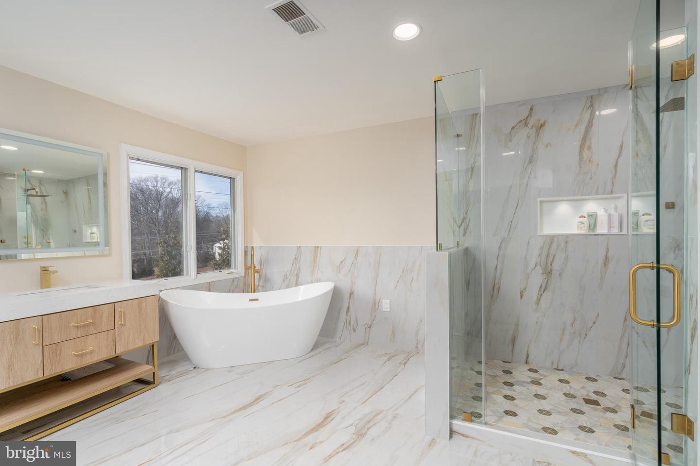 7922 Turncrest