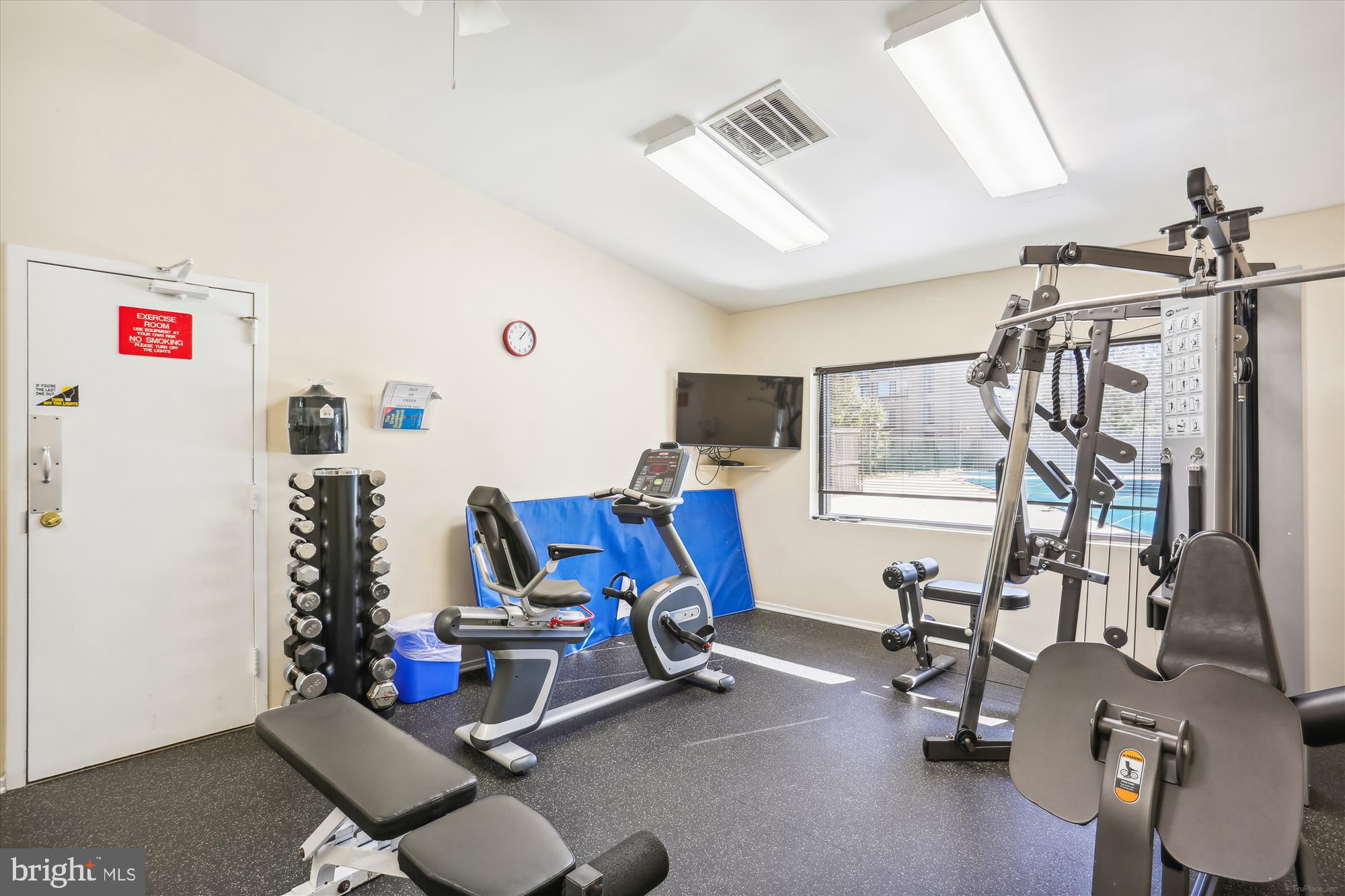 4956 Sentinel Dr #9-102