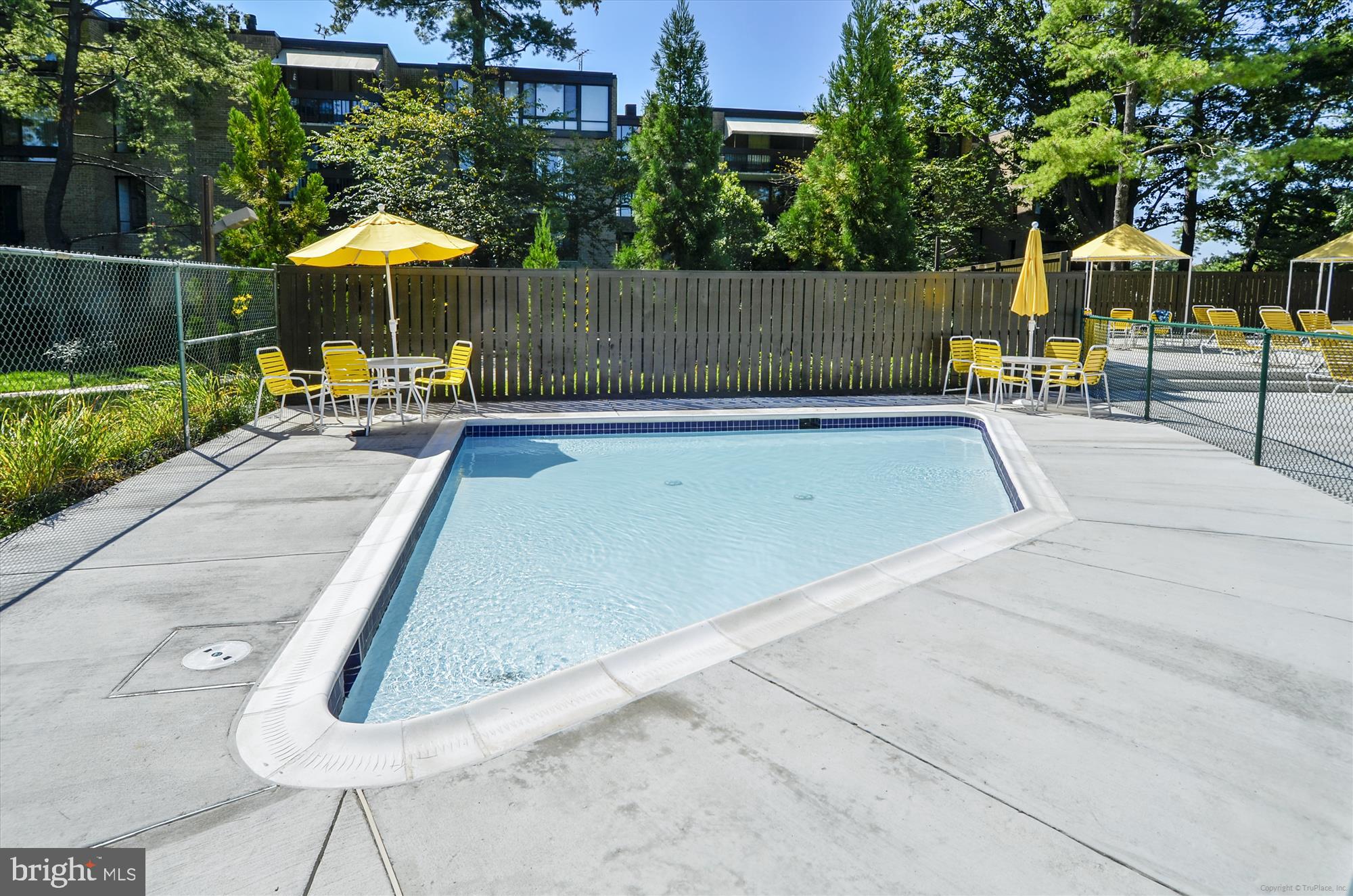 4956 Sentinel Dr #9-102