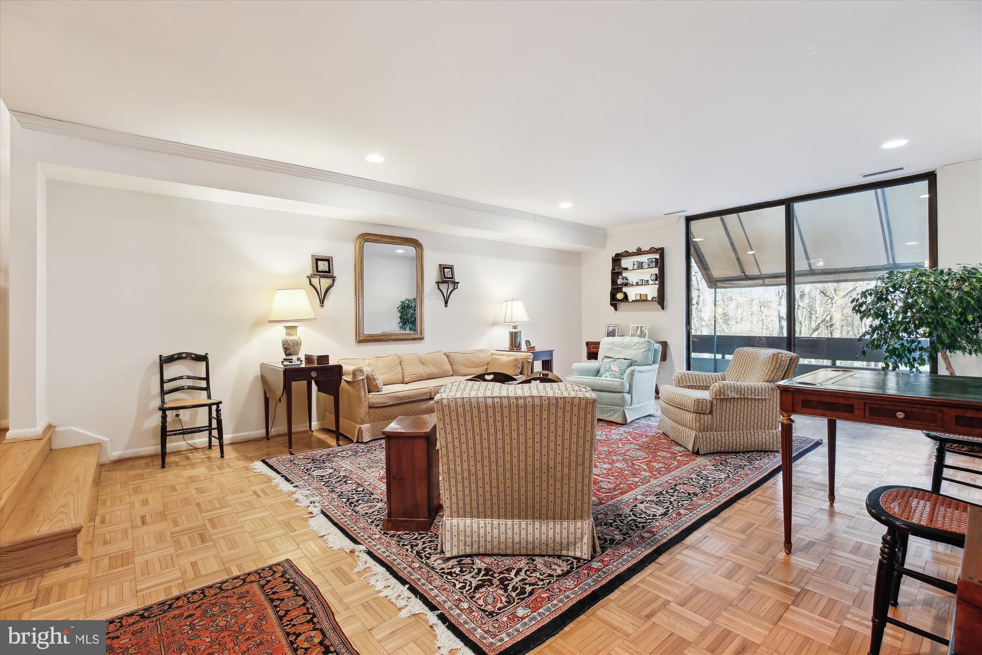 4956 Sentinel Dr #9-102