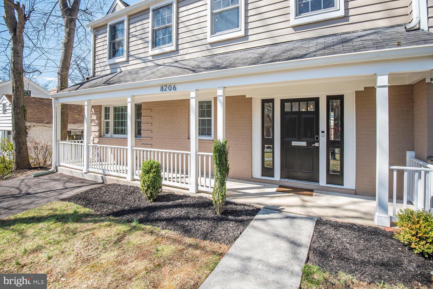 8206 Hampden Ln