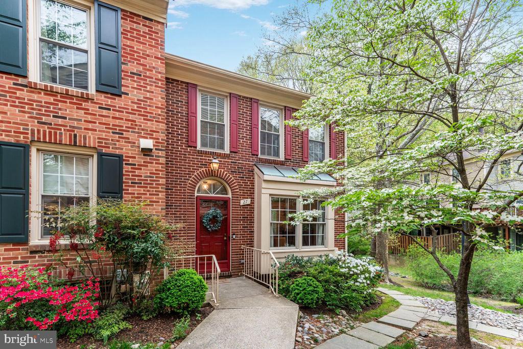 27 Grove Ridge #76