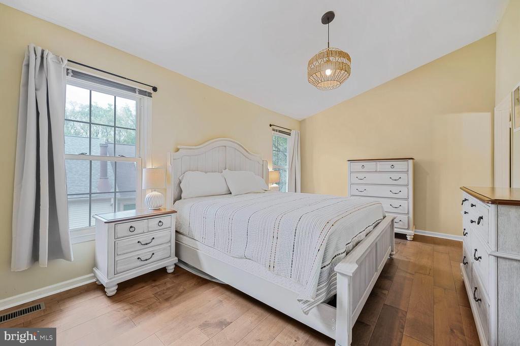 27 Grove Ridge #76
