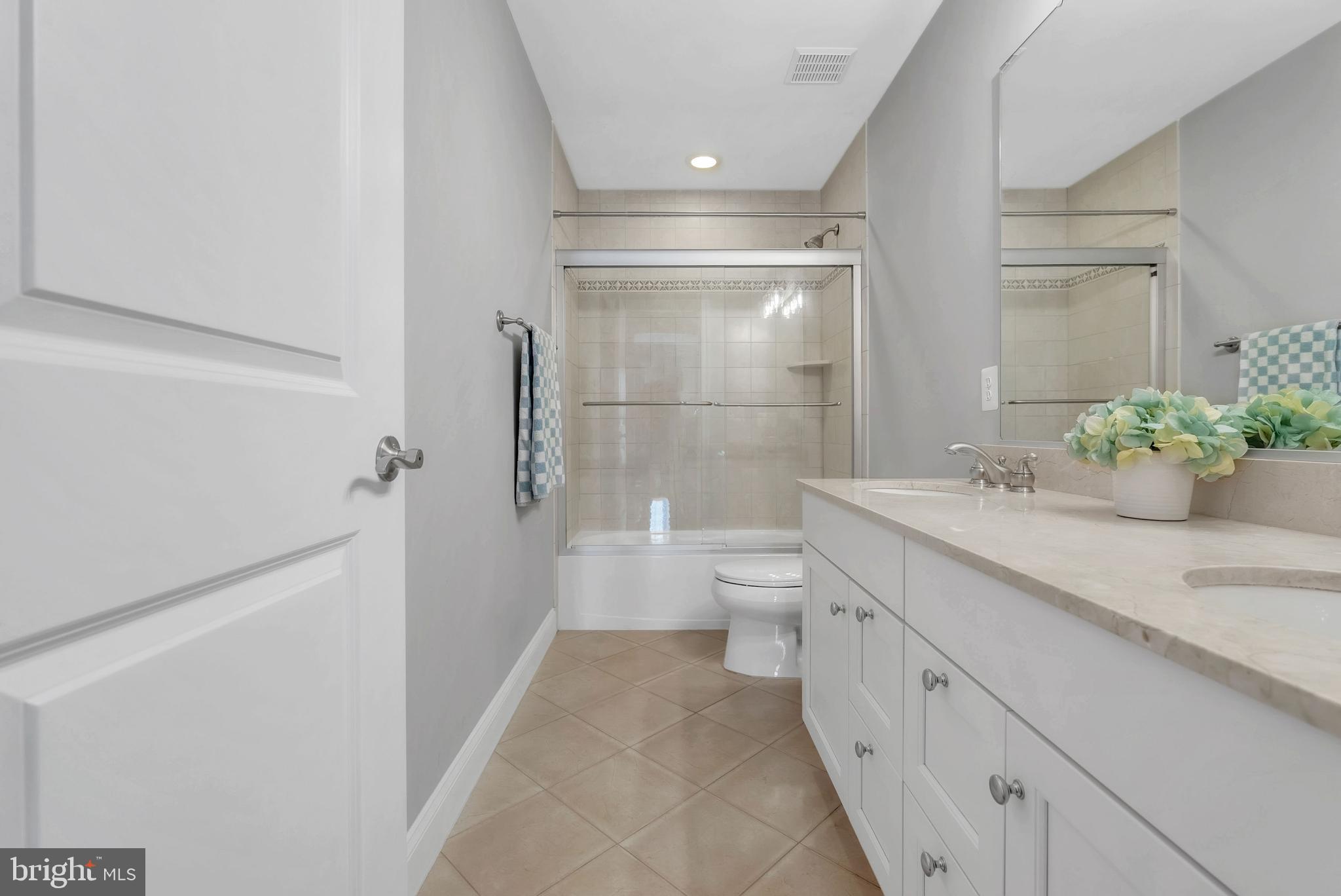 7805 Westfield Dr