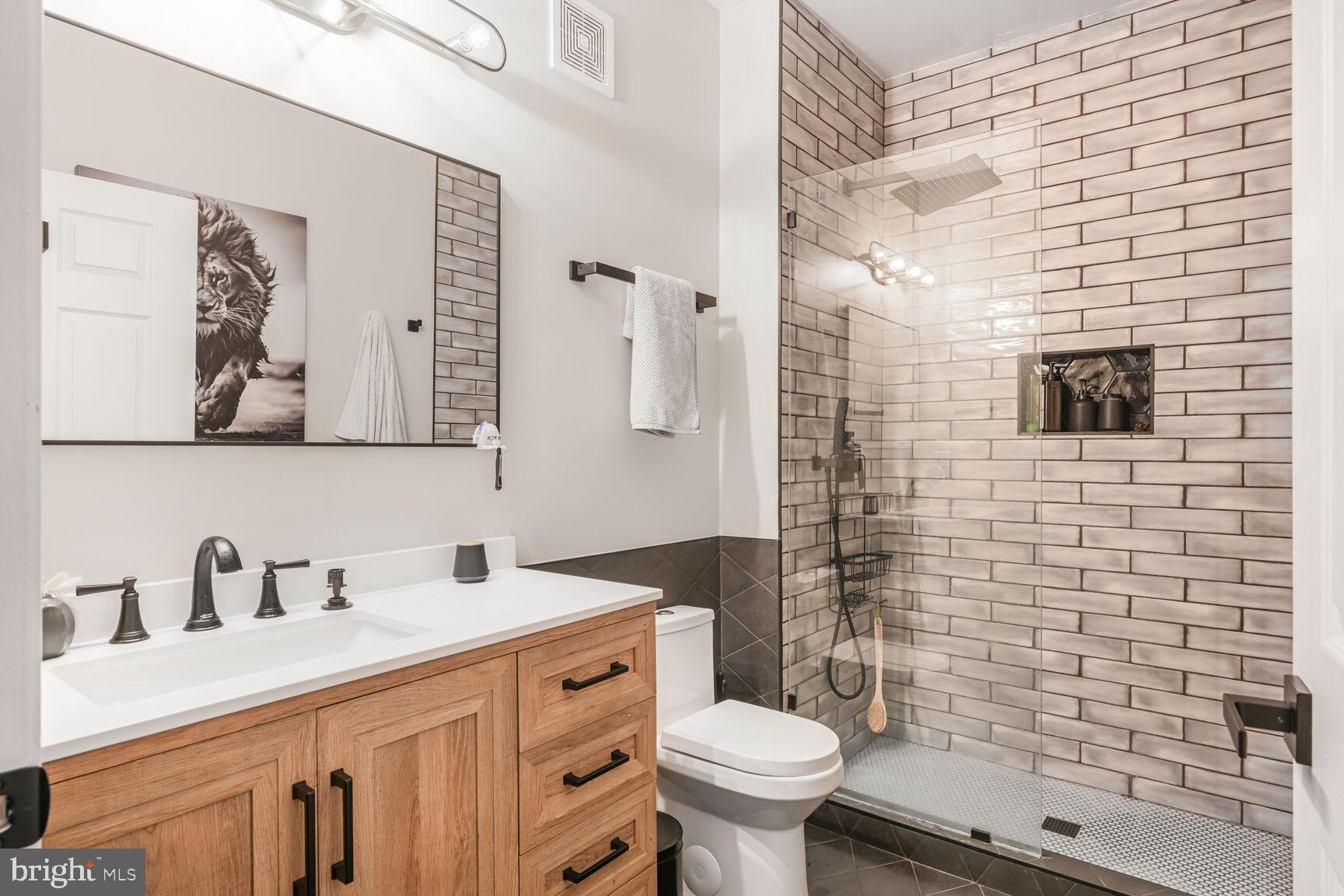 502 King Farm Blvd #202