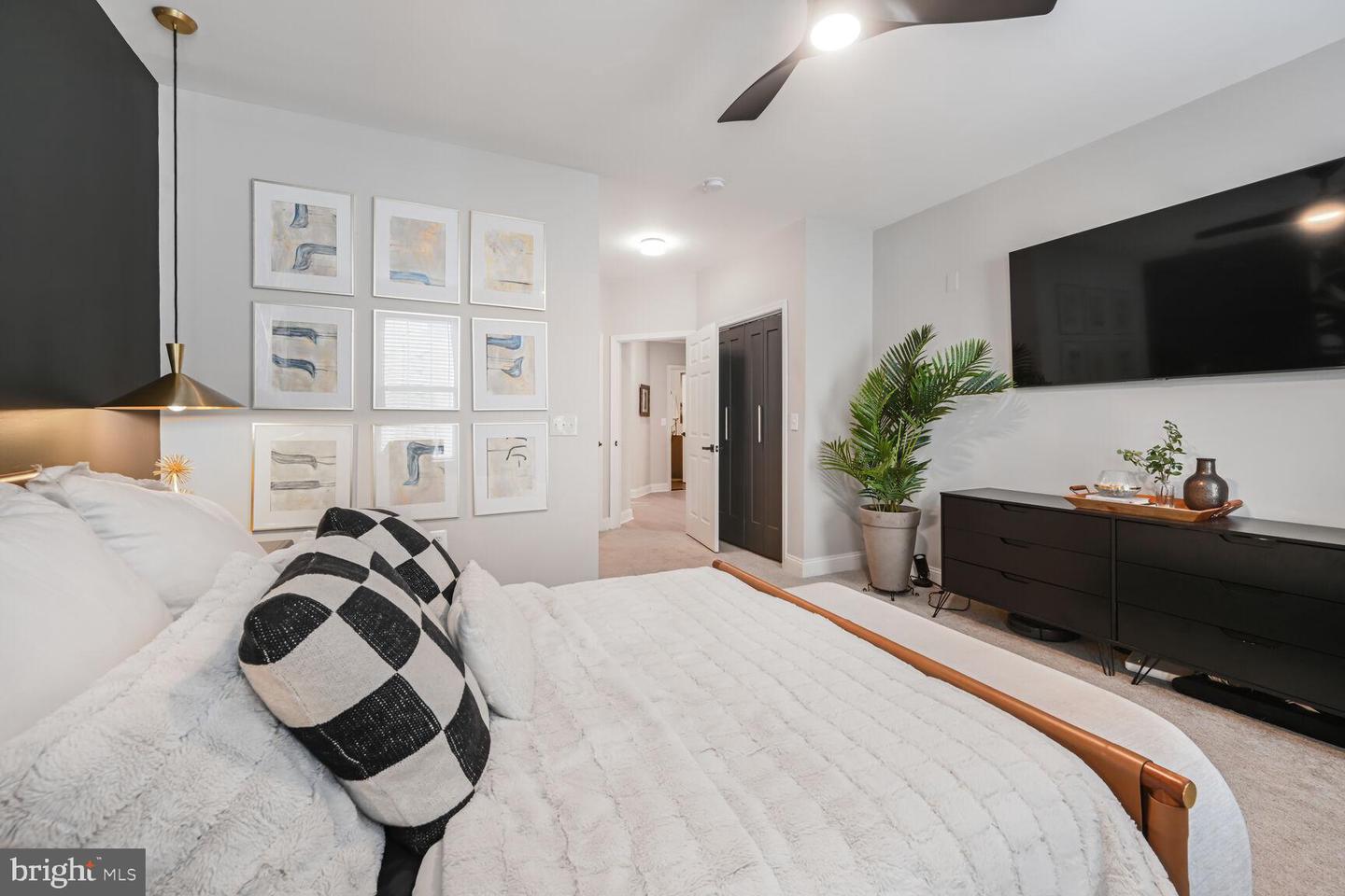 502 King Farm Blvd #202