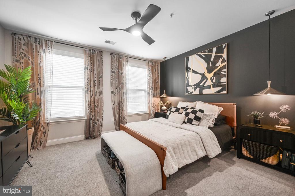 502 King Farm Blvd #202