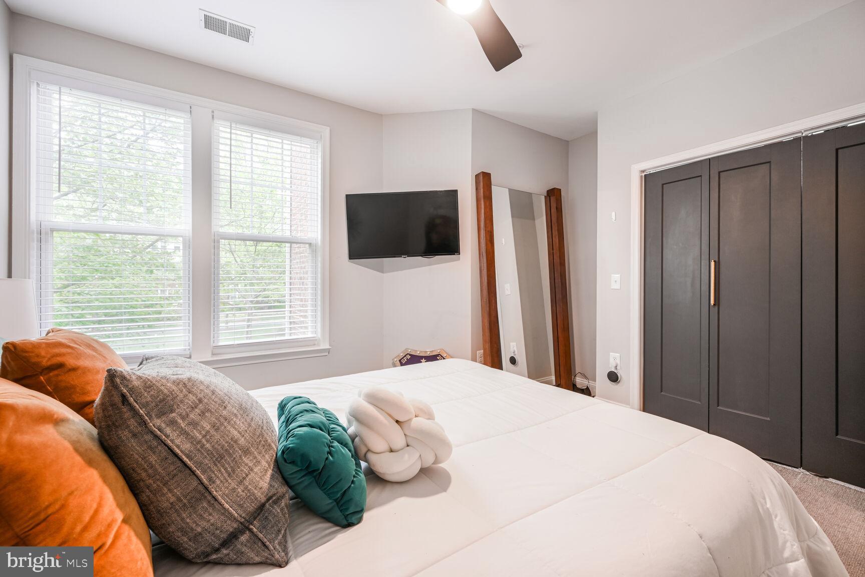 502 King Farm Blvd #202