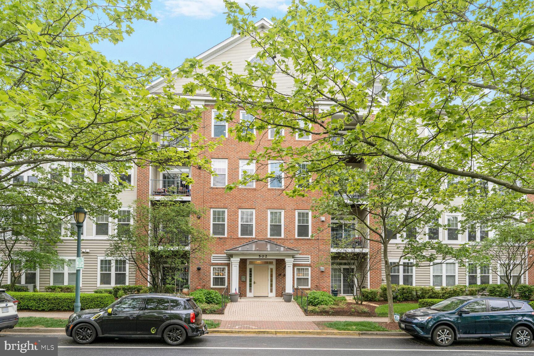 502 King Farm Blvd #202