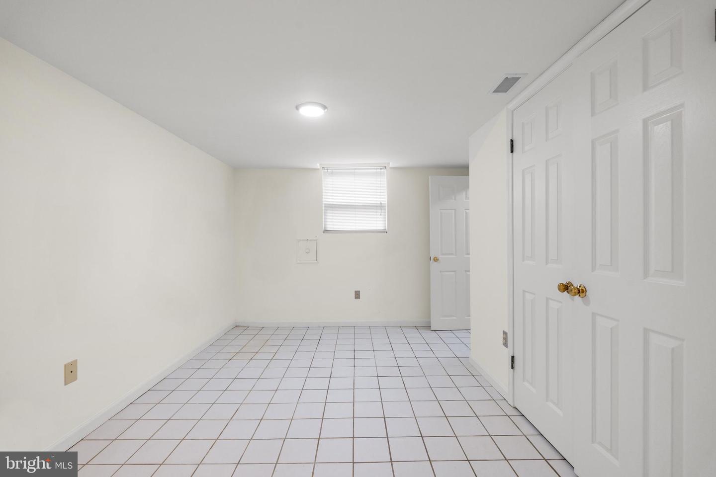 7823 Marion Ln