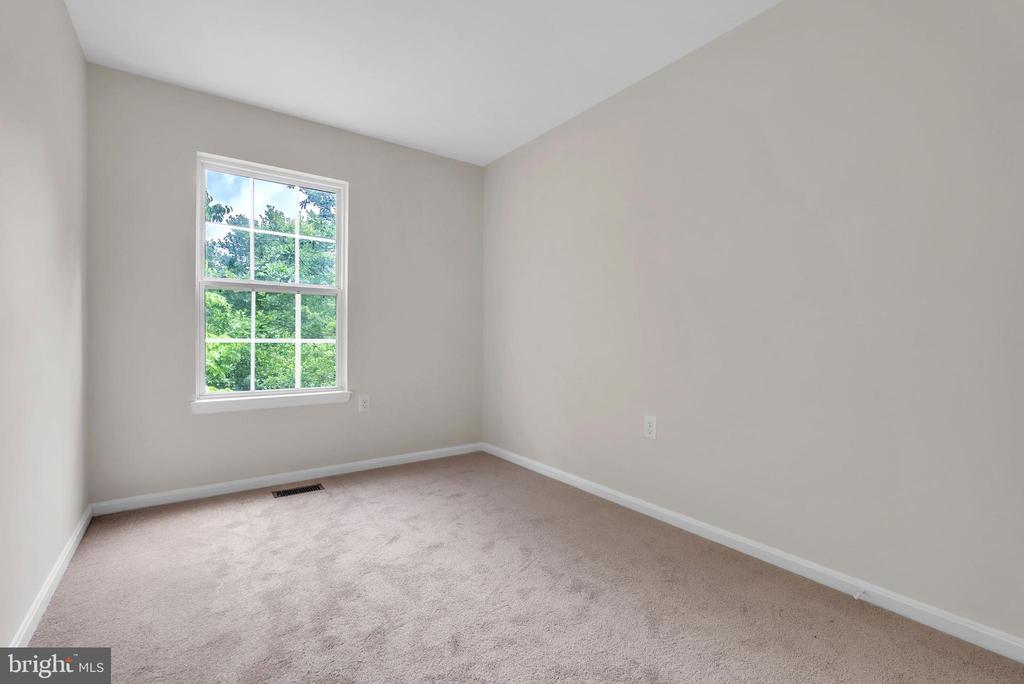 13706 Lark Song Dr