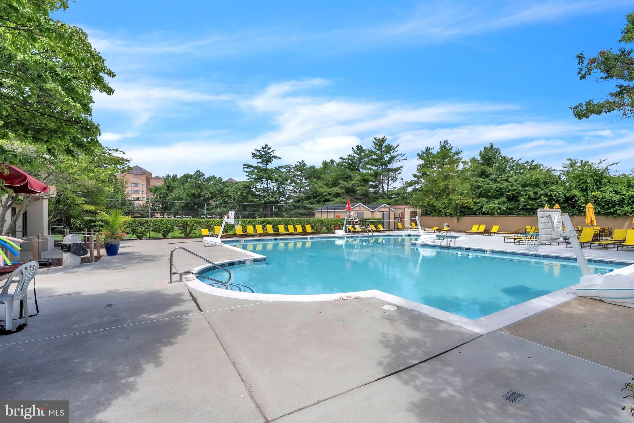 6060 California Cir #109