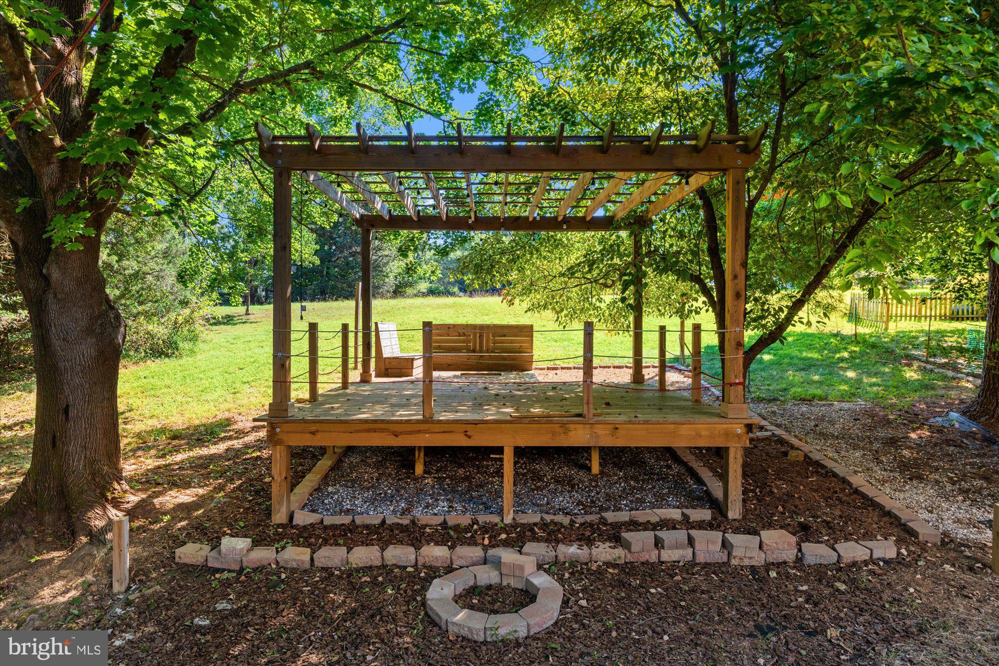 17401 BOWIE MILL ROAD