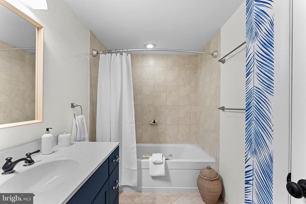 10903 TROY ROAD