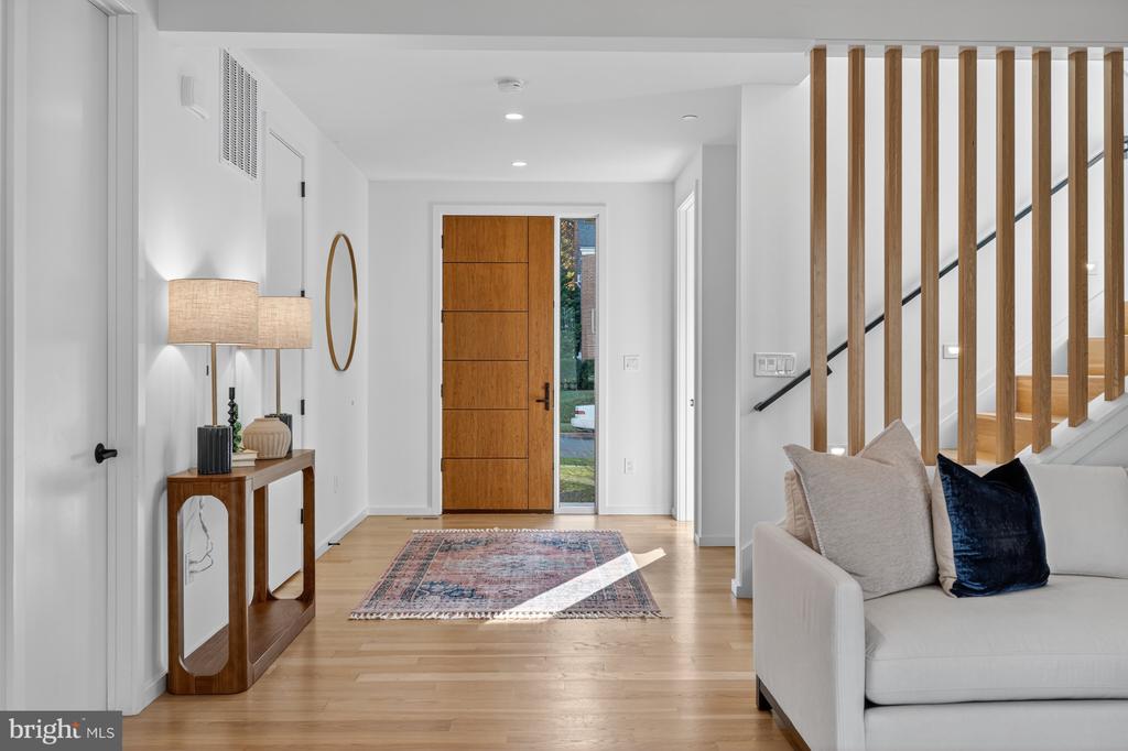 10404 HEBARD STREET