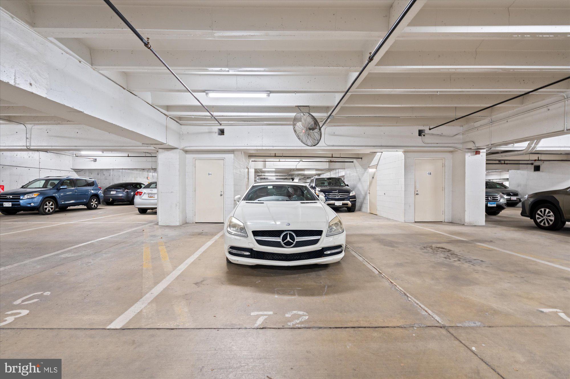 24 COURTHOUSE SQUARE 804