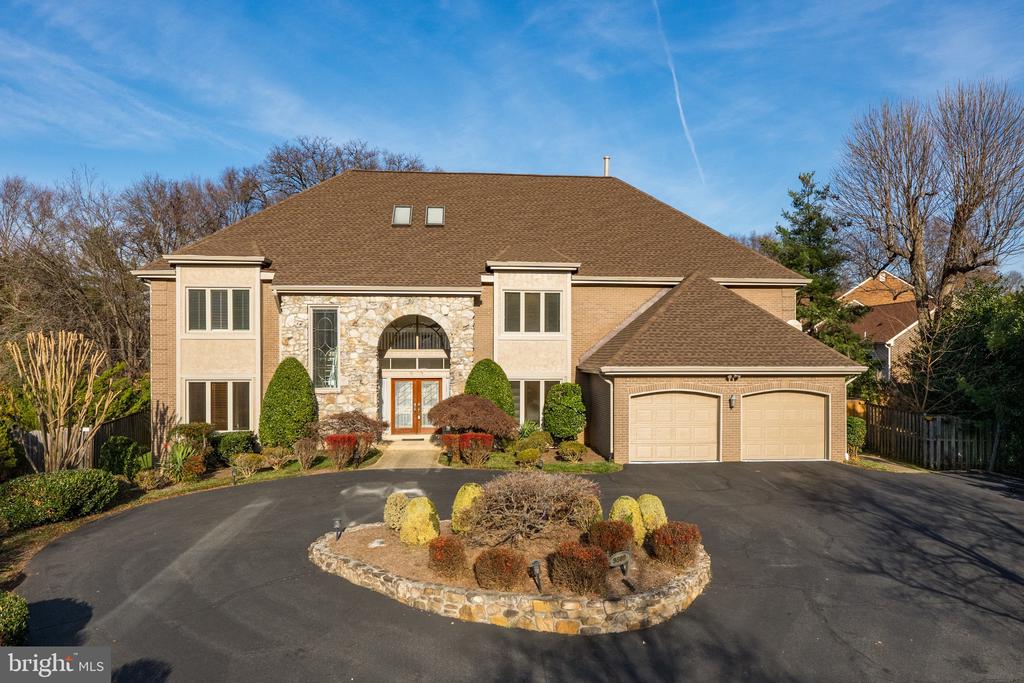 9809 TIBRON COURT