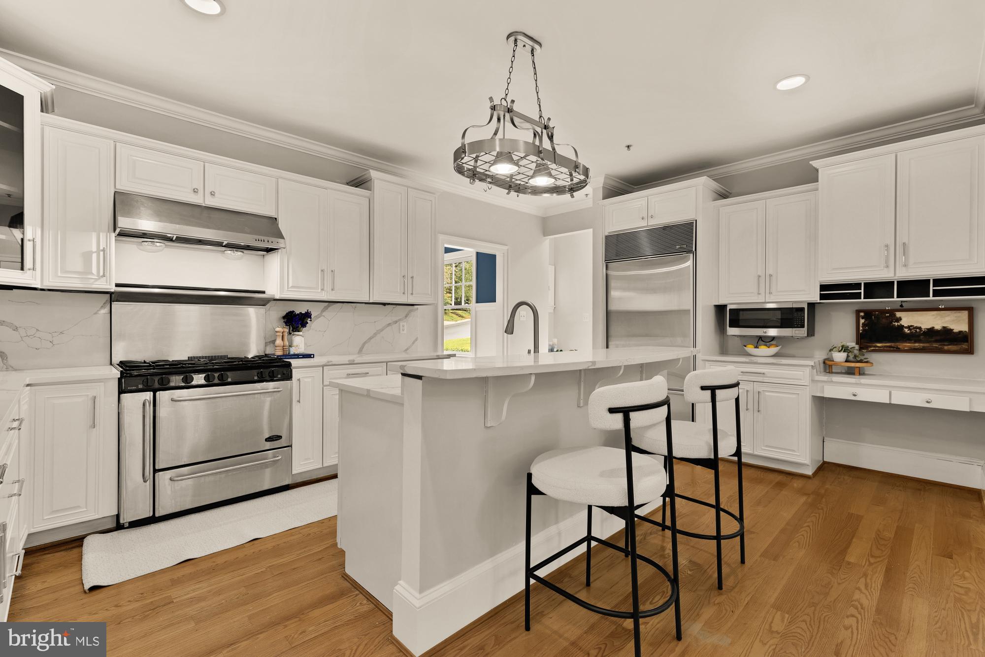 5301 MCKINLEY STREET